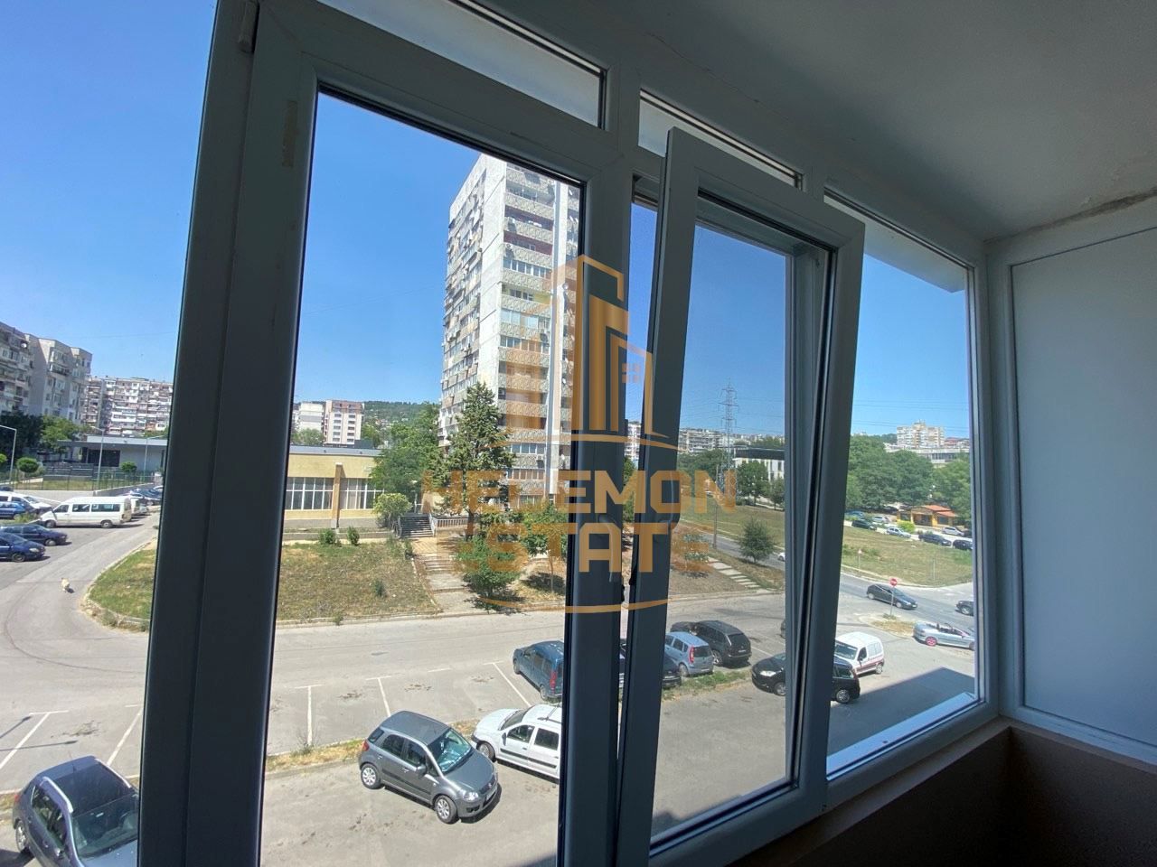 Продава се Тристаен апартамент в Варна, Младост 2 - 63 кв.м за 1556 €/кв.м - Снимка #3