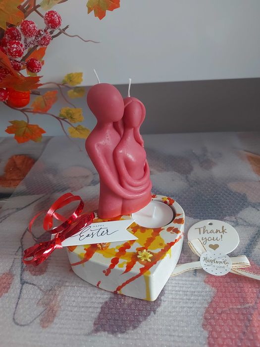 Vând statuete religioase, lumânări ornamentale, decoraţiuni cameră