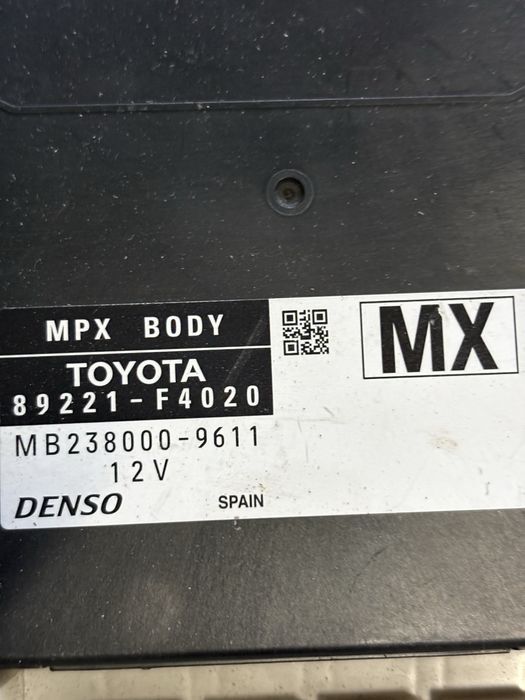 Toyota CH R 1.2i 2017 година BCM Модул