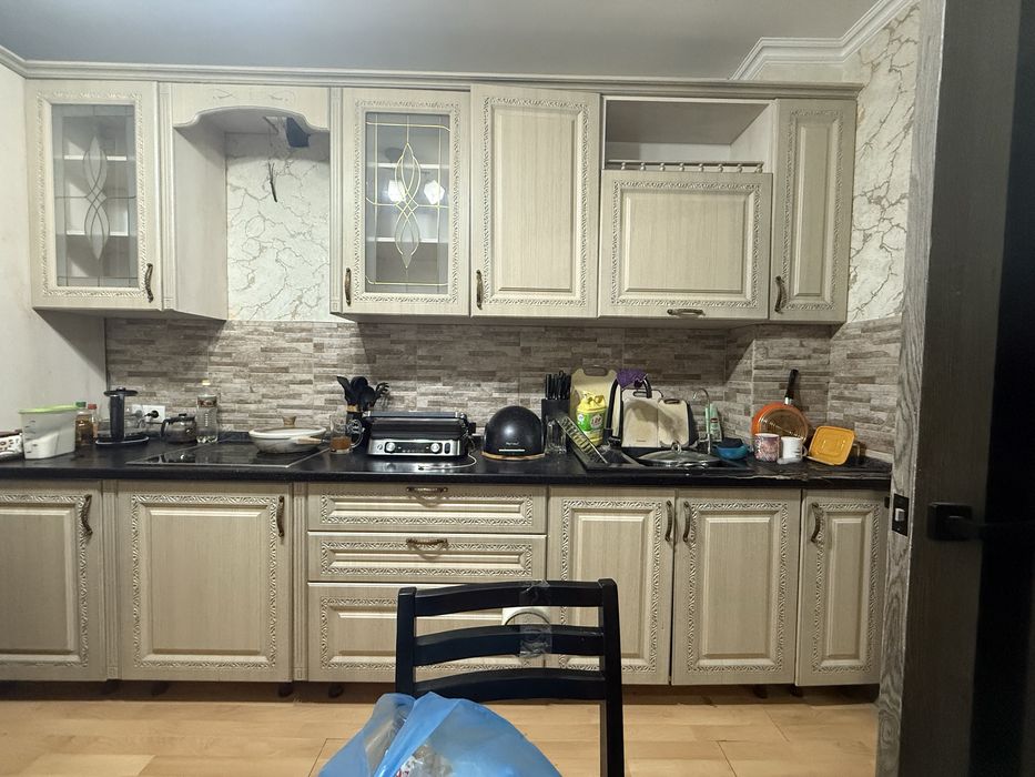 Отдам кухонный гарнитур