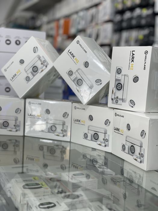 Беспроводной петличный микрофон HOLLYLAND LARK M2