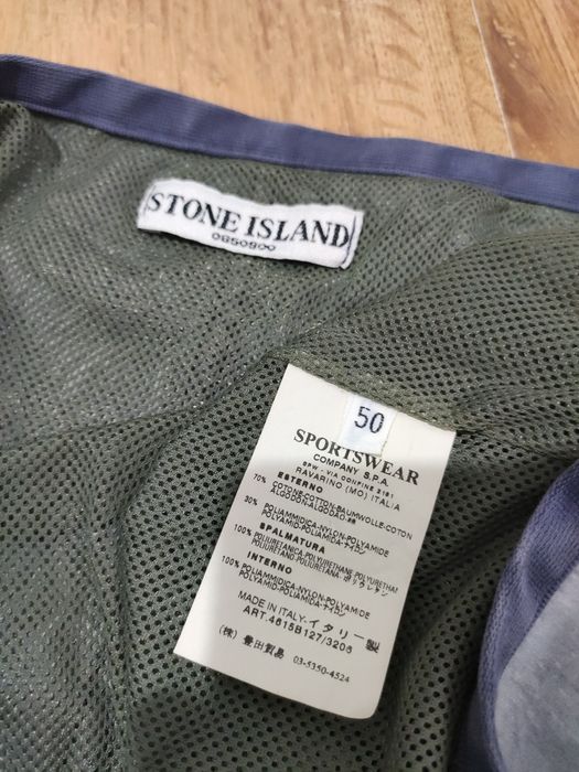 Pantaloni scurți Stone Island mărimea 50 (L)