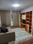 Inchiriez apartament in micro 6