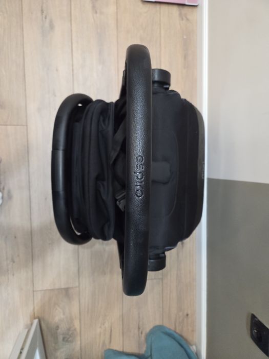 Коляска прогулочная