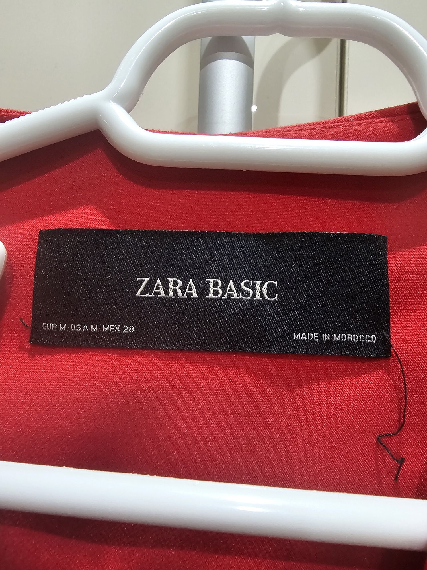Geaca Massimo Dutti si sacou Zara