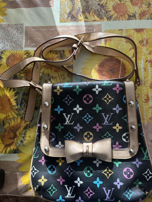 Louis Vuitton-кожена чанта с дълга дръжка