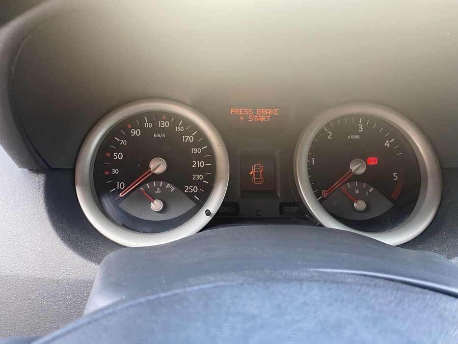 Vând Renault Megane II