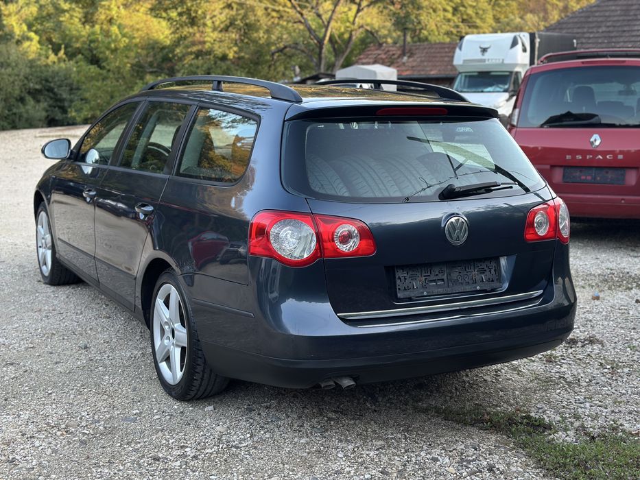 Vw Passat 1.9 tdi confort-line , navi , e4