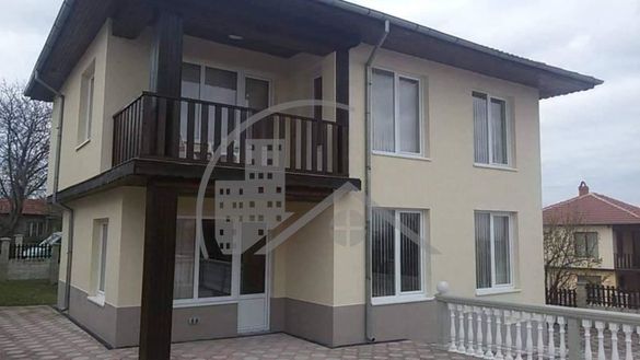 Къща във Варна област с.Генерал-Кантарджиево площ 130 цена 120000
