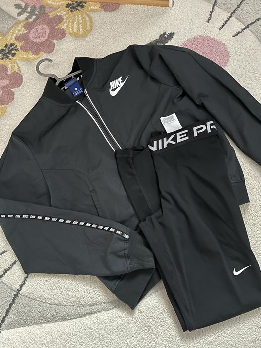 Оригинален дамски екип Nike