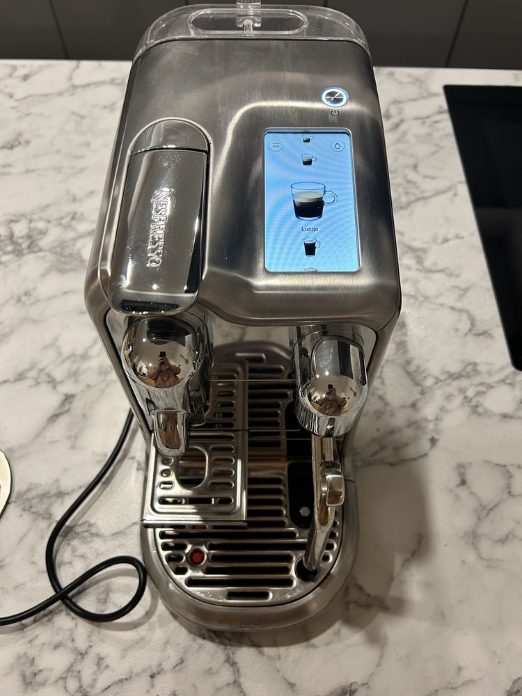 Expresor de cafea cu capse