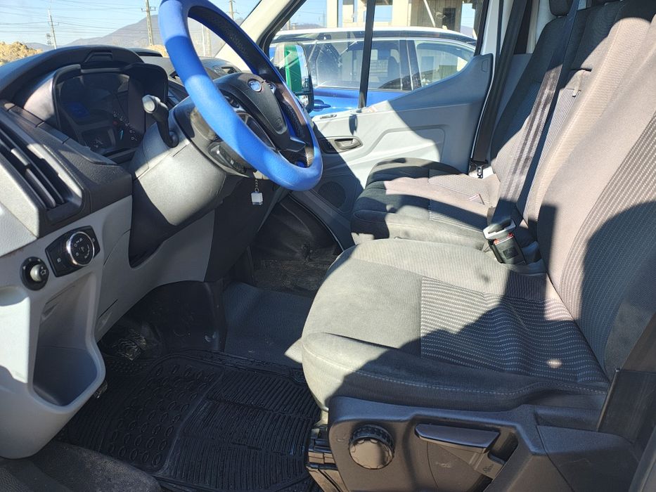 Ford transit   2017