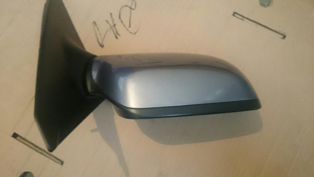 Дясно огледало за Мазда 3 след 2005 год.