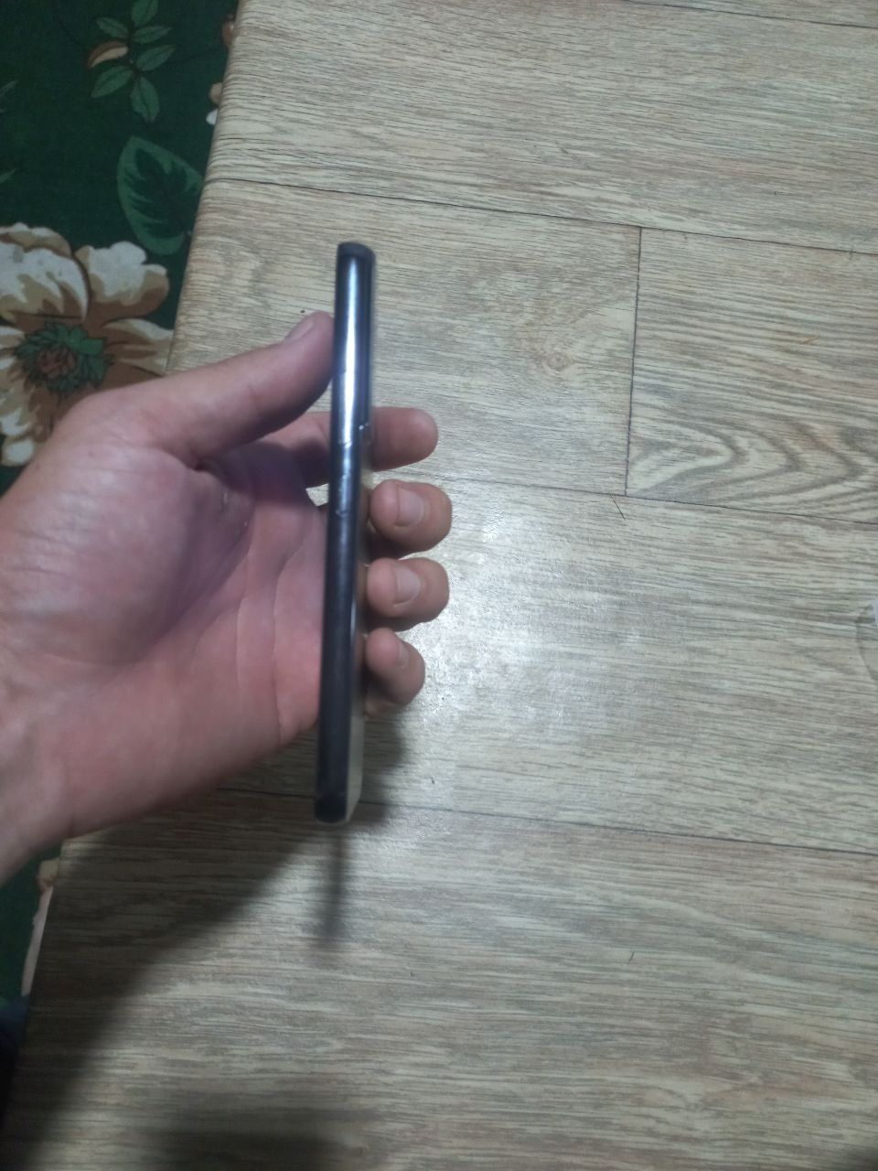 Tel sotiladi samsung s22