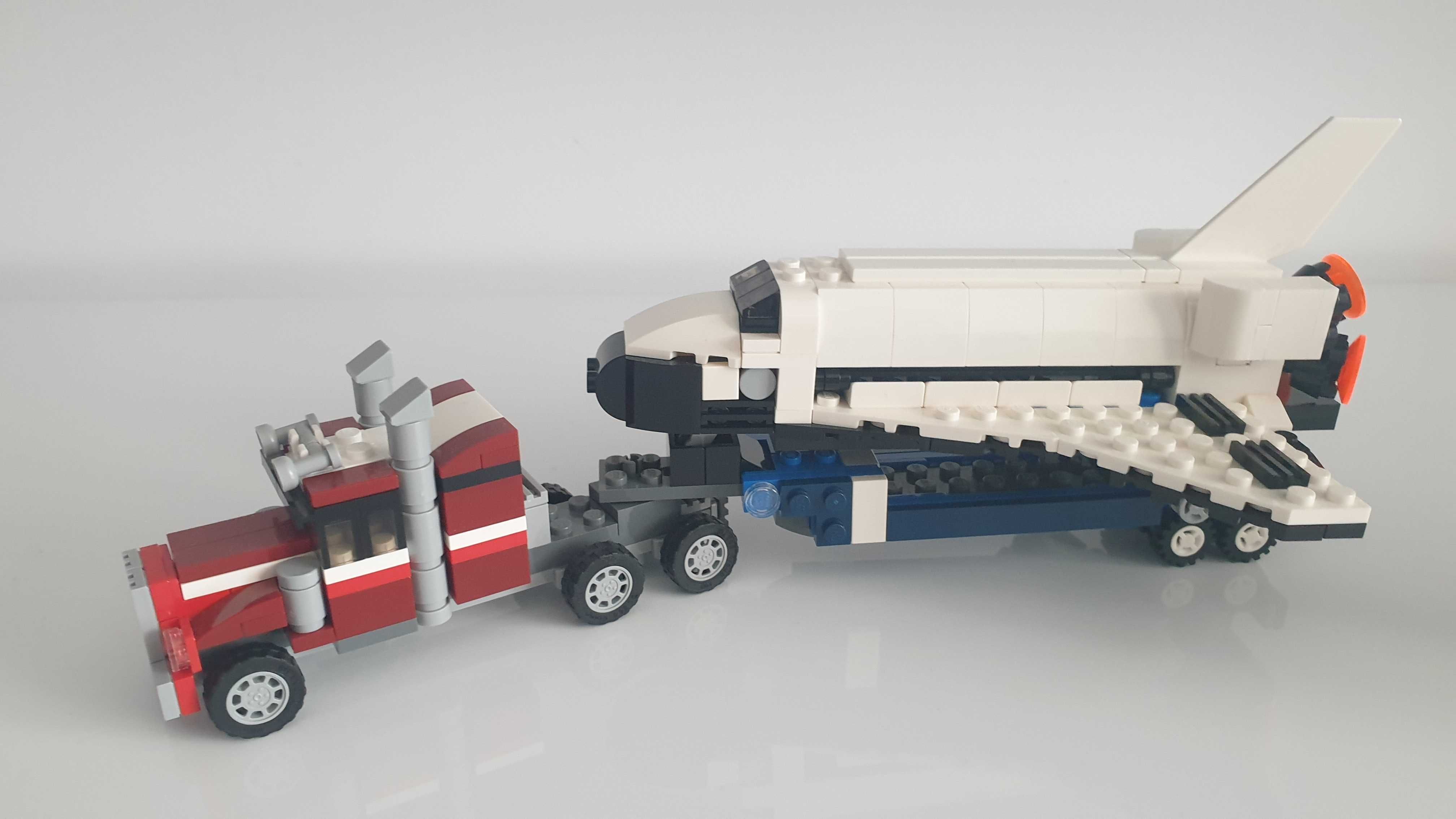 LEGO Creator - Shuttle Transporter (31091)