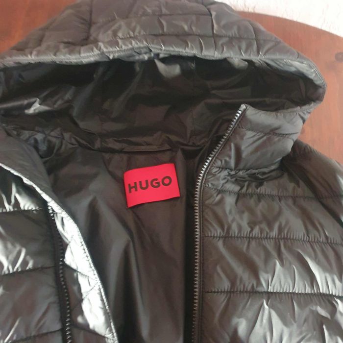 Преходно черно Яке Hugo