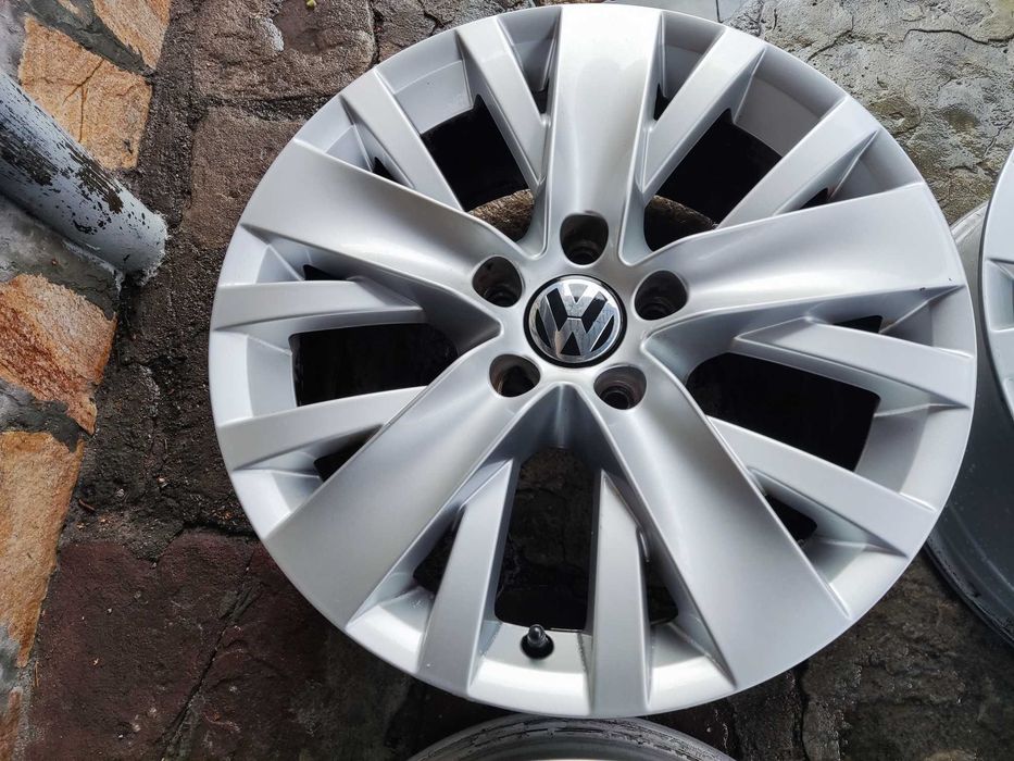Фолксваген Тигуан 5x112 - 17 цола оригинални лети джанти VW 5х112 .