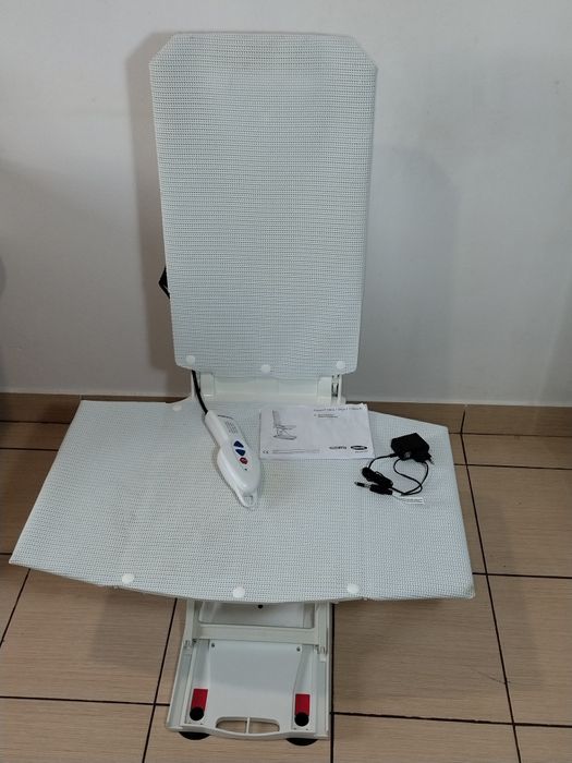 Lift pentru baie cada persoane cu dizabilități Aquatec 140kg