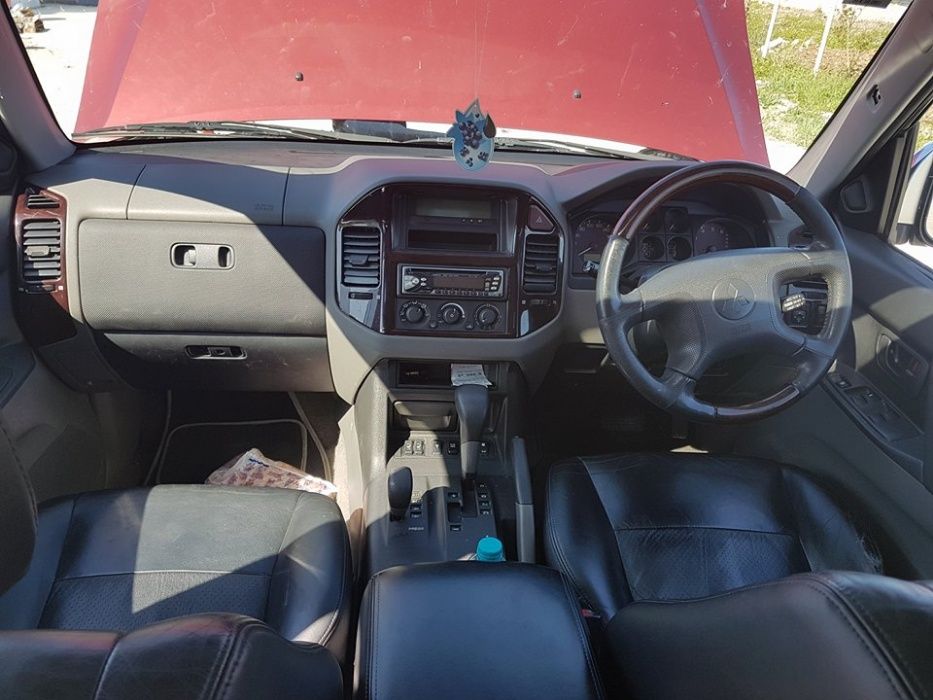 Dezmembrez mitsubishi pajero shogun 3.2 di-d 4m41 cutie automata