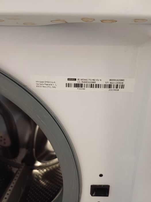 Пералня със сушилня за вграждане whirpool
