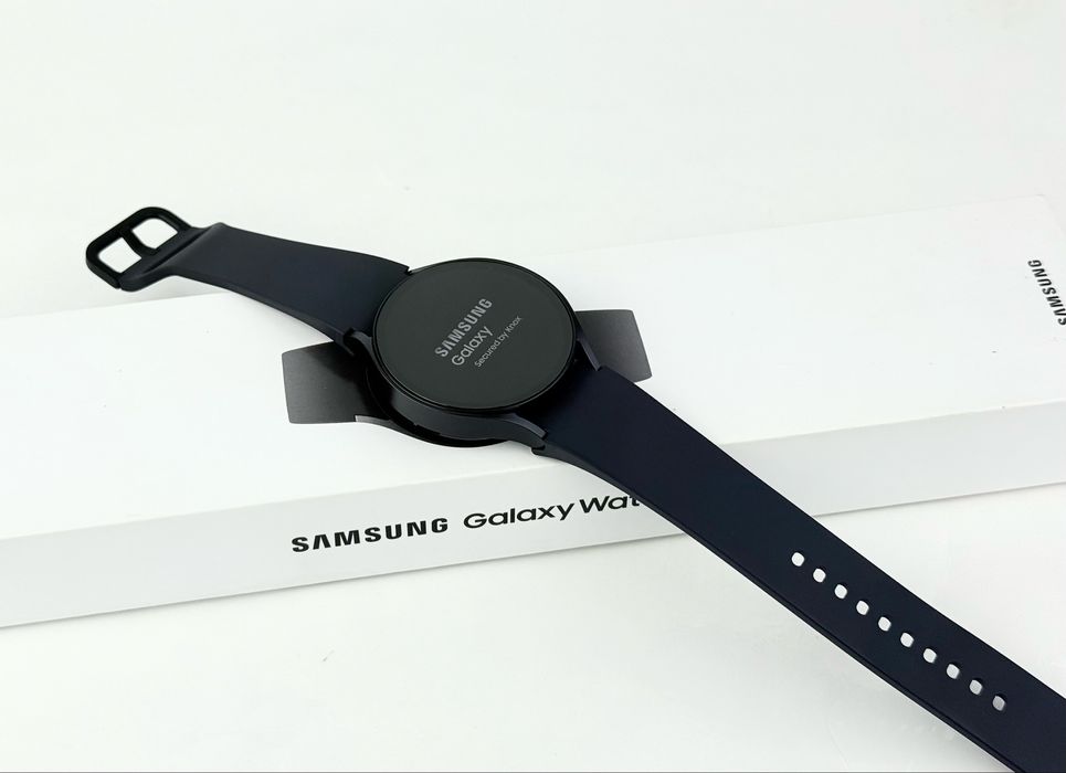 КАТО НОВ! Samsung Galaxy Watch 6 44mm LTE Graphite Гаранция!