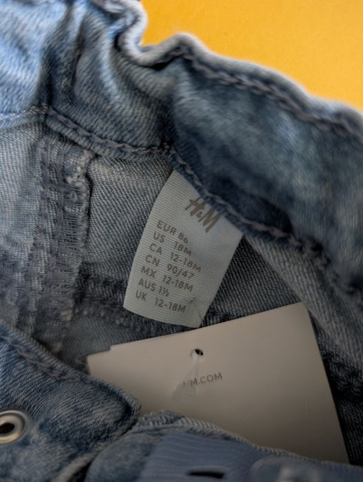 Vând blugi H&M 12-18 luni
