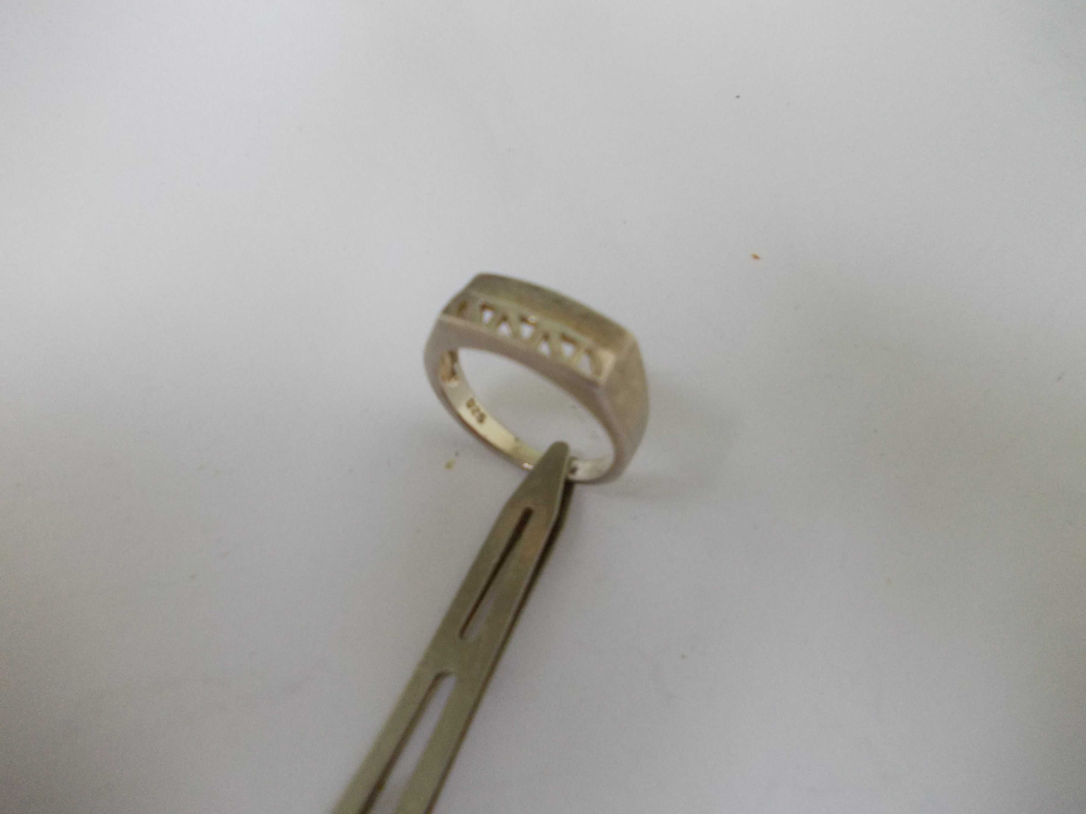 Inel vechi din argint (16)