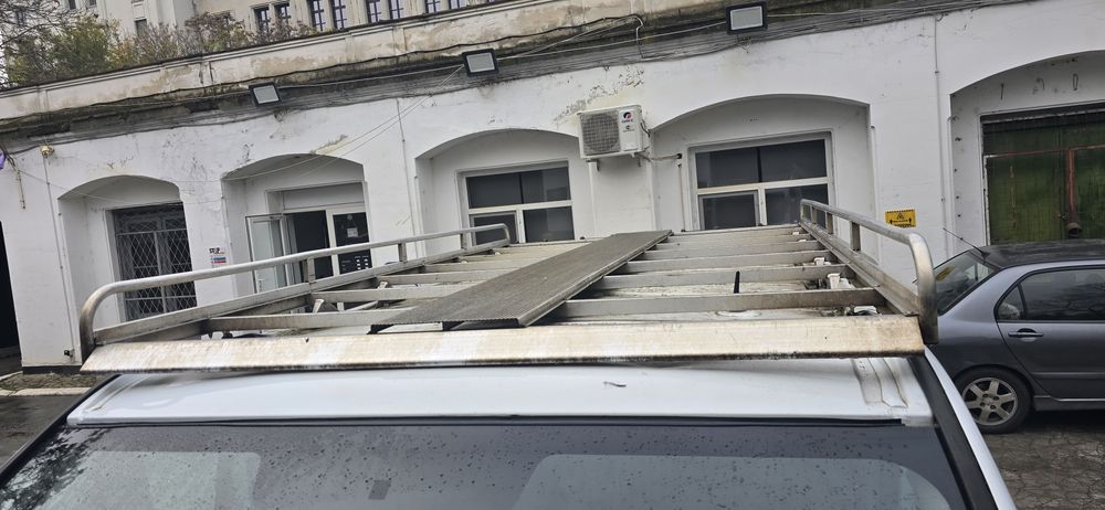 Vând portbagaj de Renault trafic