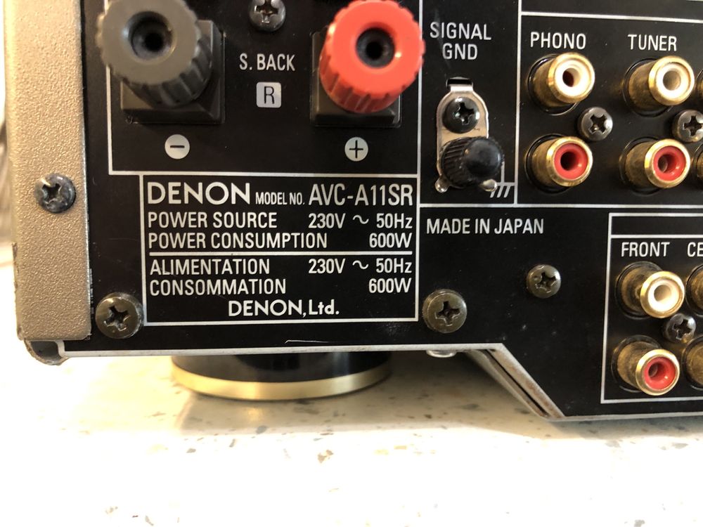 Denon AVC-A11SR resiver