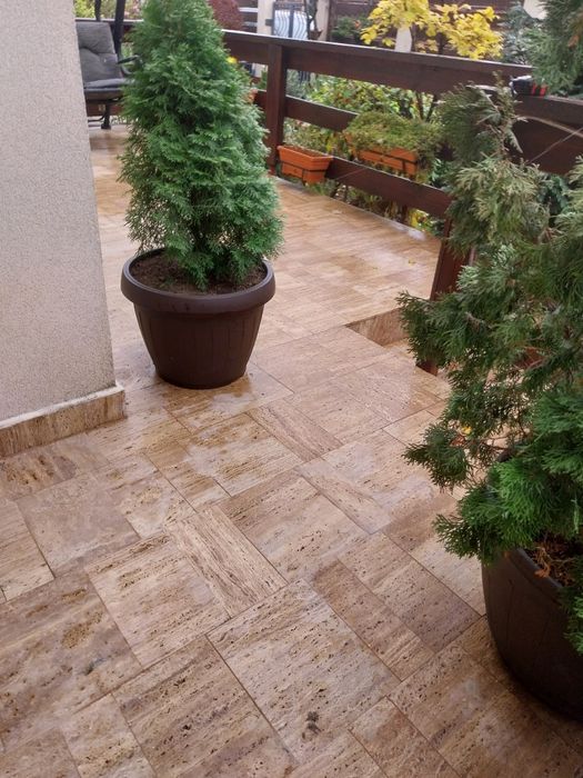 Montaj pavaje borduri rigole piatra travertin județul Iași