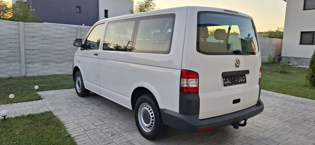 VW T5 8+1 Transporter 2.0 A/C individual