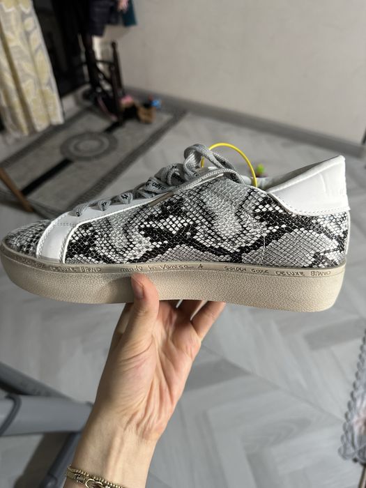 Продам новые кеды