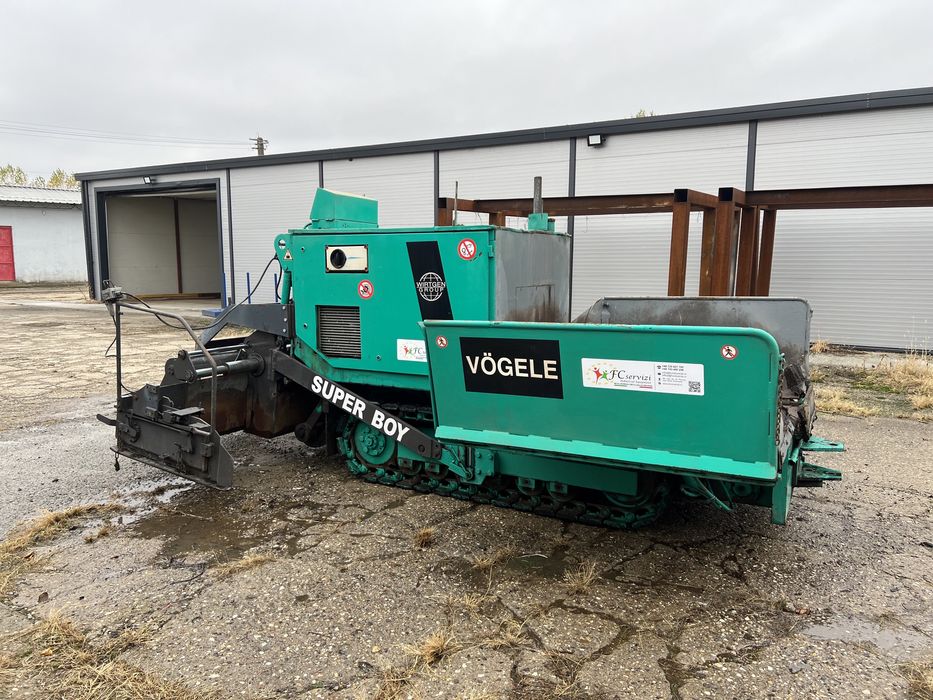 Masina de turnat asfalt