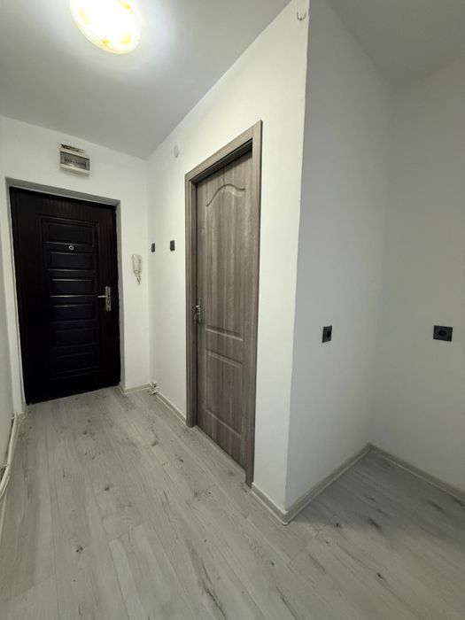 Proprietar - vand garsoniera moderna strada 9 Mai