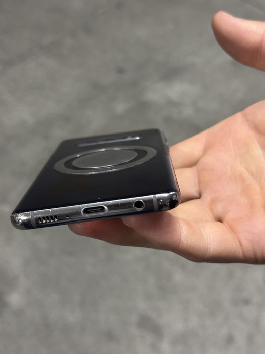 Samsung galaxy s10 sotiladi