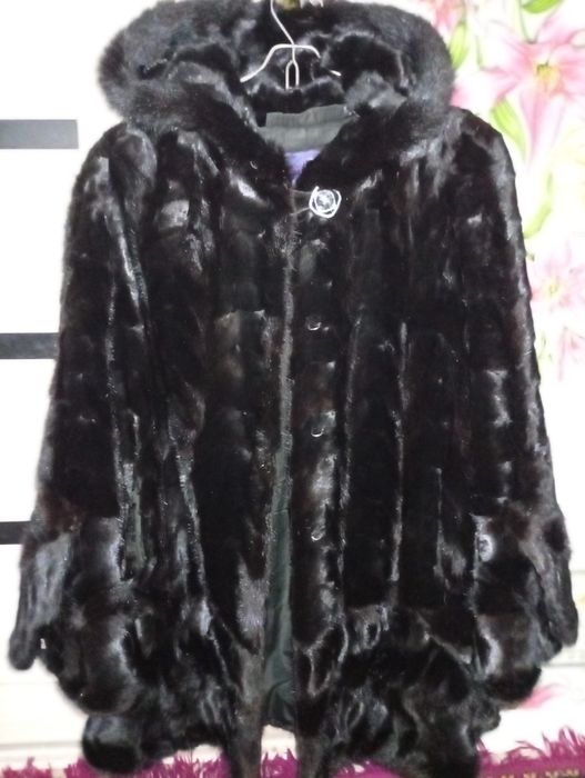 Продам норковую шубу срочно
