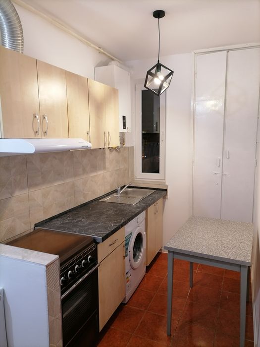 Inchriez apartament 2 camere pe Mihai Viteazu