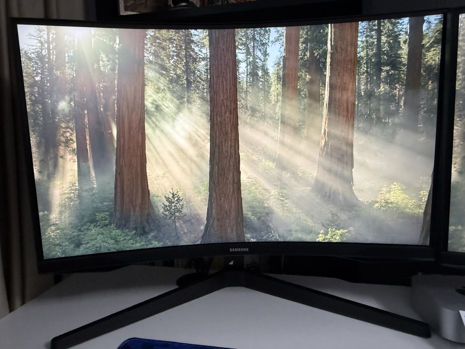 Monitor Gaming curbat Samsung Odyssey G5 27