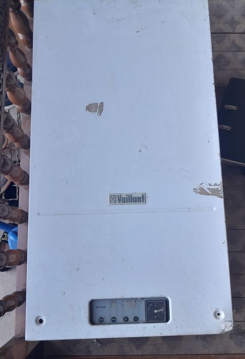 Продаю не раб. котел. Продам на запчасть, детали котла Вайлант Т6