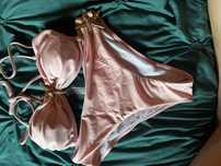 Costum de baie roz