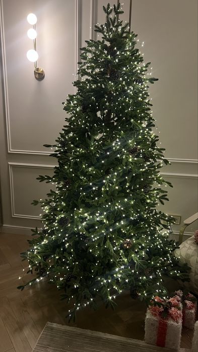 Продам новую елку искусственную 210см