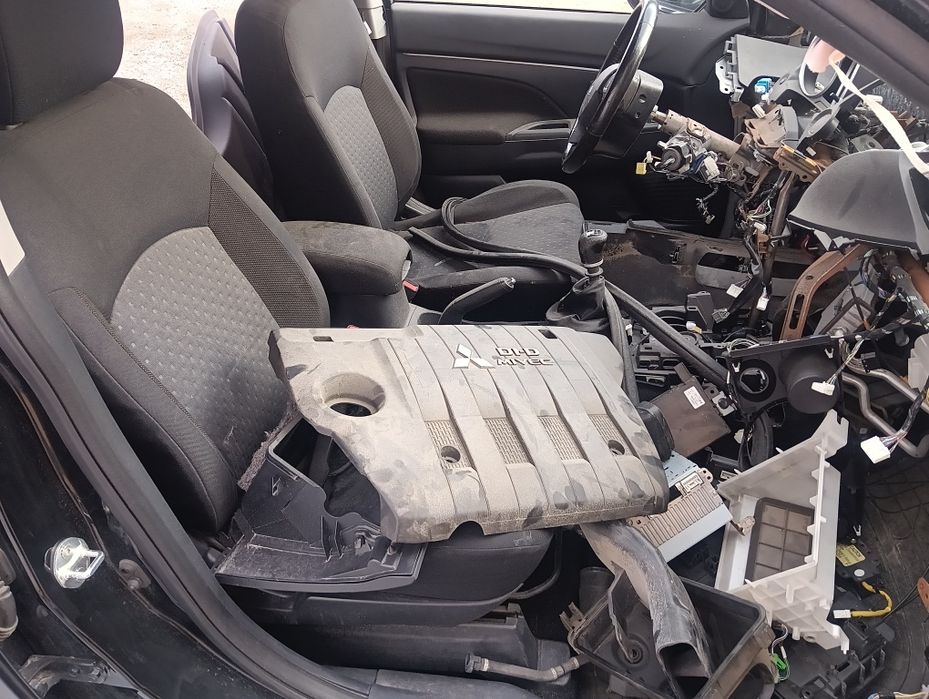 Митсубиши АСХ 1.8 дид на части