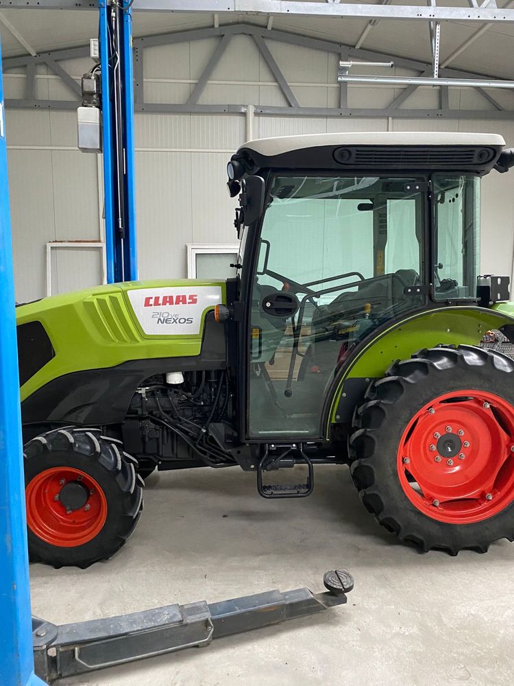 tractor claas 210ve nexos