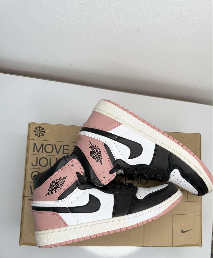 Nike Air Jordan 1 Retro High (41) Маратонки