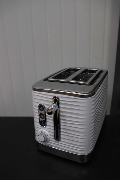 Тостер Russell Hobbs Inspire White, 6 регулируеми нива на препичанe