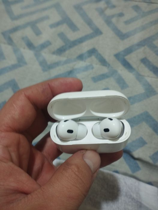 iPhone airpods 6