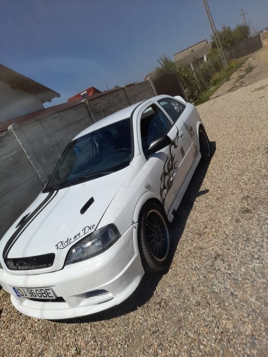 Vand / schimb Opel astra g 1.6 coupe