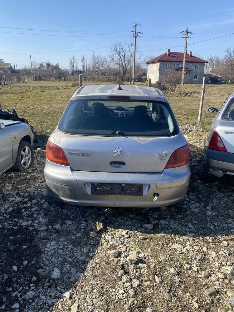 Dezmembrez peugeot 307 2.0 HDI