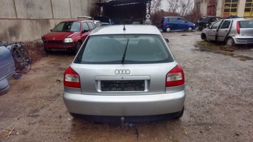 Dezmembram audi A3 8L an2001,1.6 benzina,cutie automata,tip motor AVU,