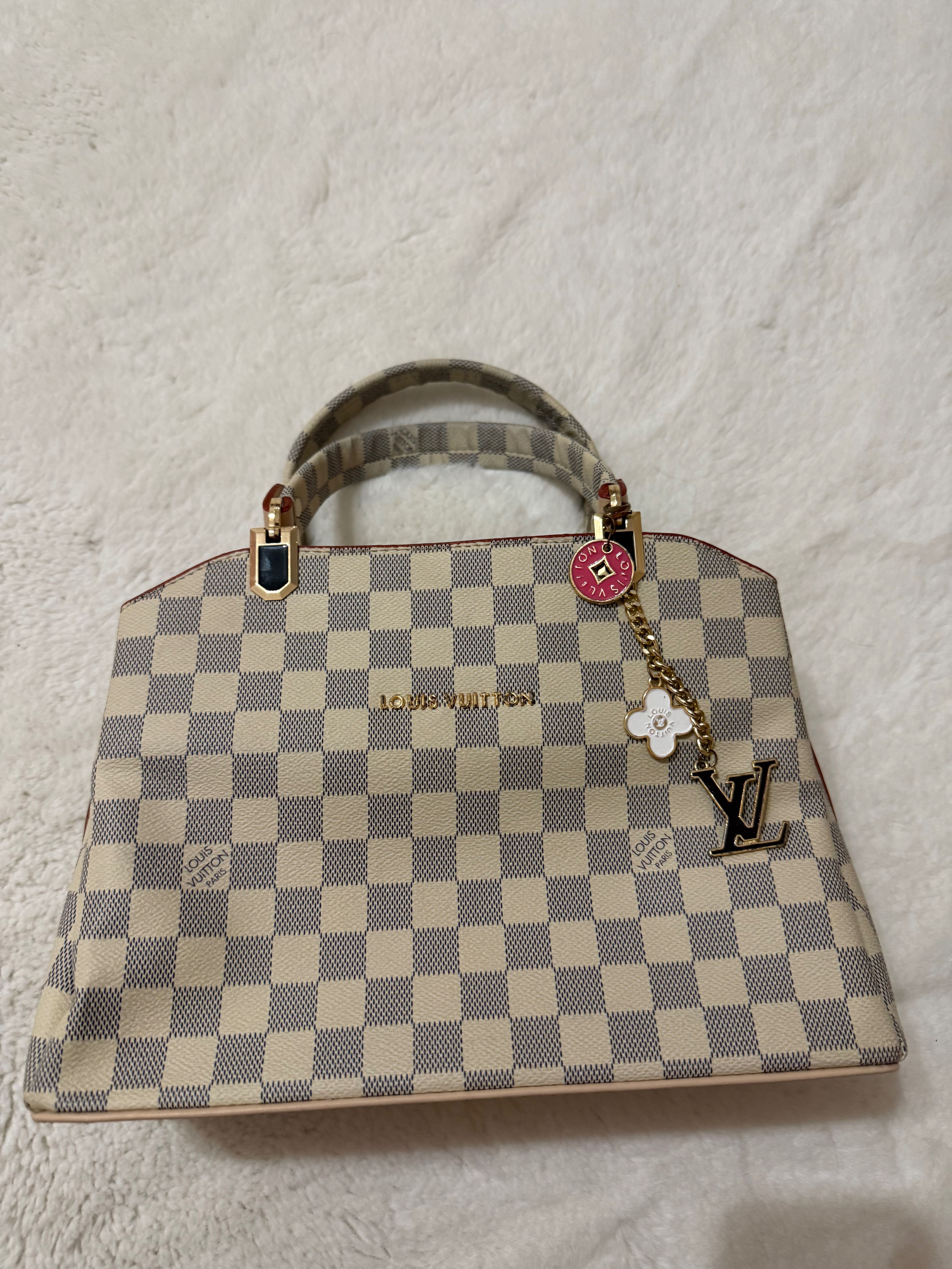 Чанта louis vuitton